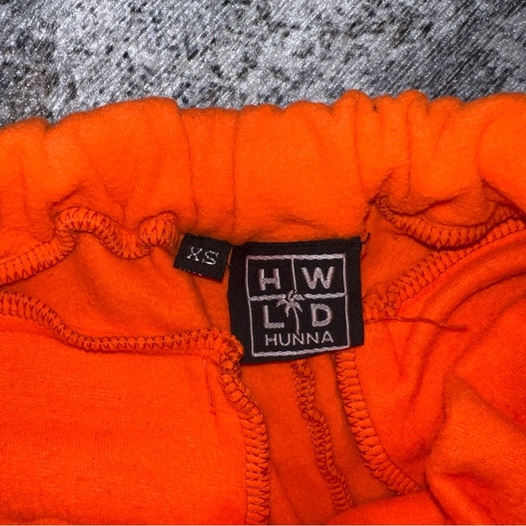 Hollywood Hunna Sweats - Picture 2 of 4